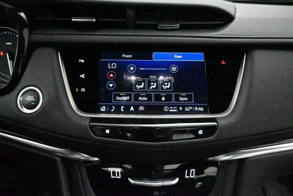 2024 Cadillac XT5 AWD Sport