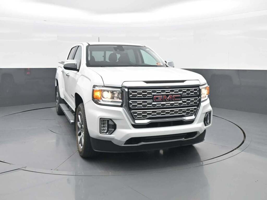 2021 GMC Canyon 4WD Crew Cab Short Box Denali