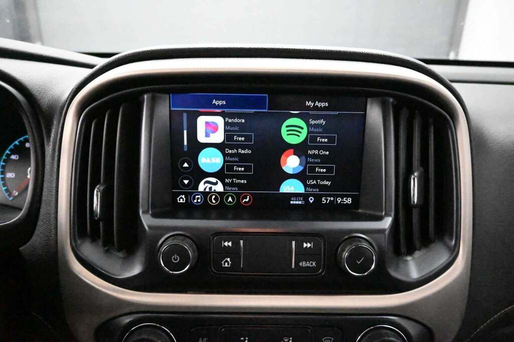 2021 GMC Canyon 4WD Crew Cab Short Box Denali