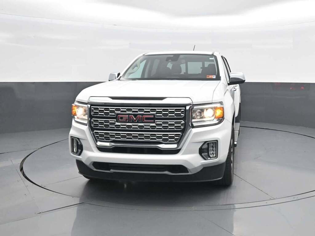 2021 GMC Canyon 4WD Crew Cab Short Box Denali