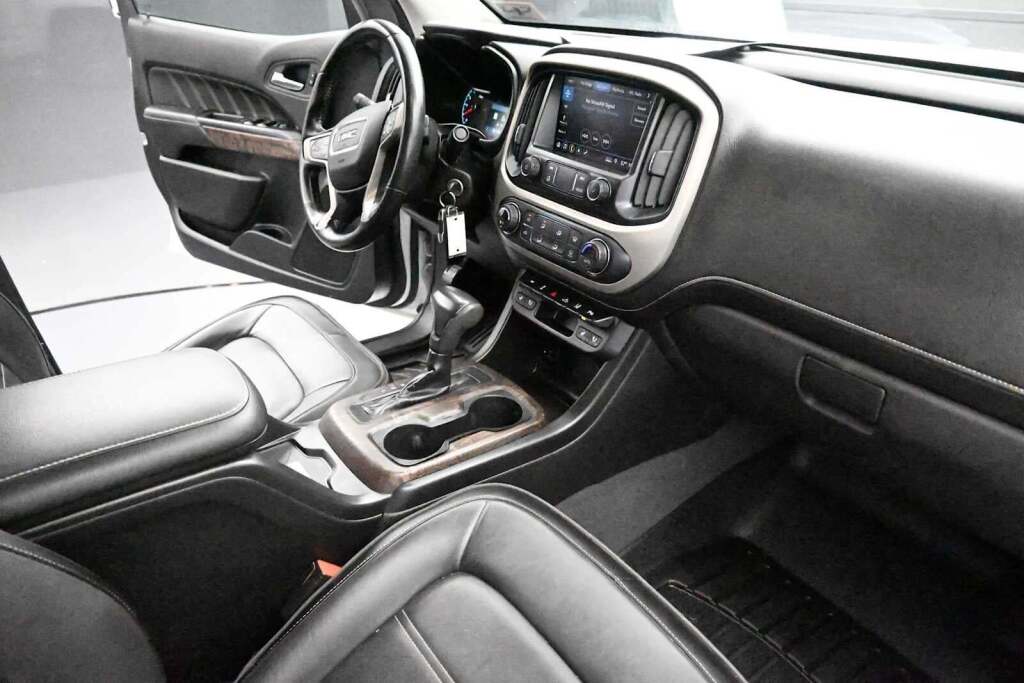 2021 GMC Canyon 4WD Crew Cab Short Box Denali