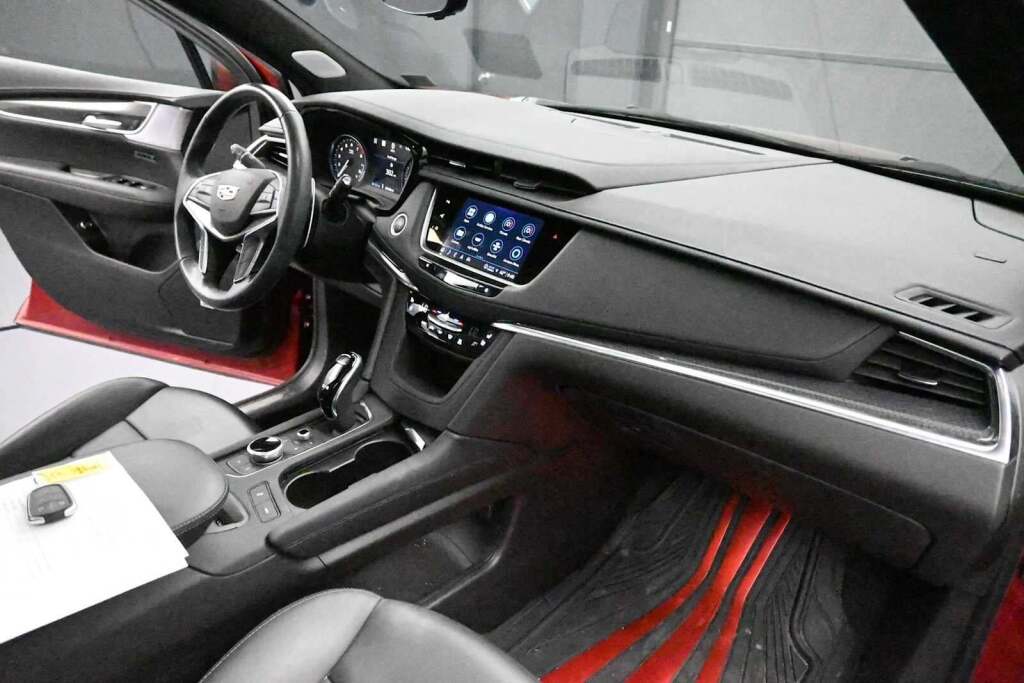 2024 Cadillac XT5 AWD Sport