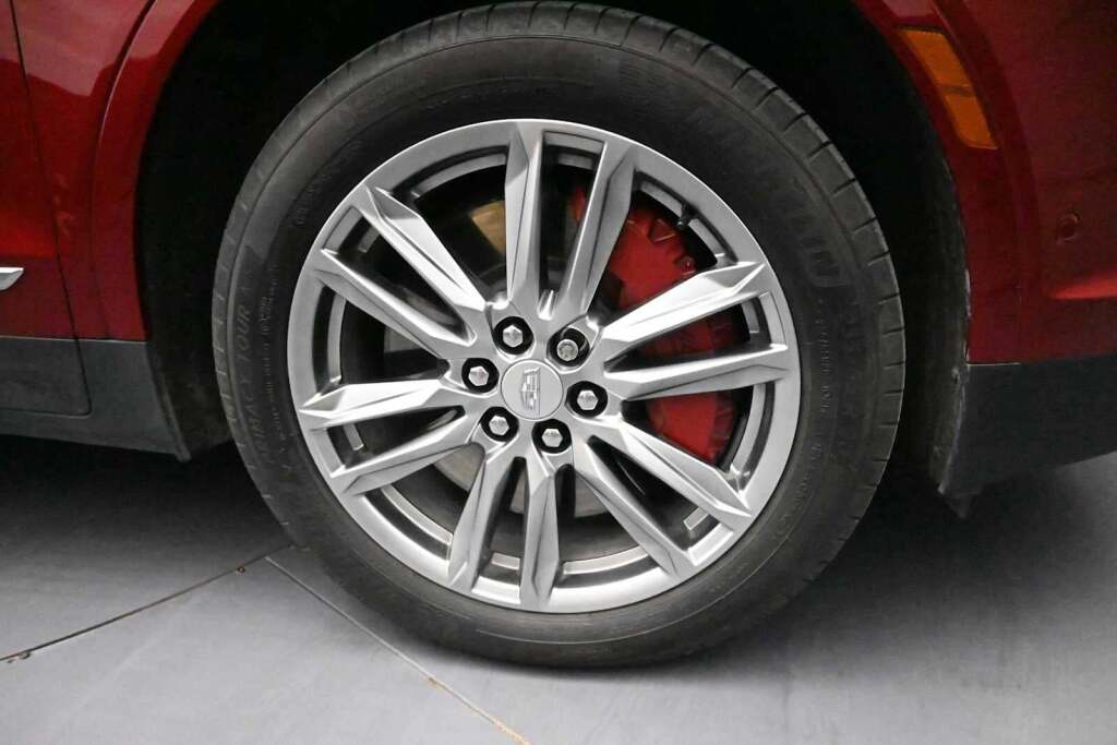 2024 Cadillac XT5 AWD Sport