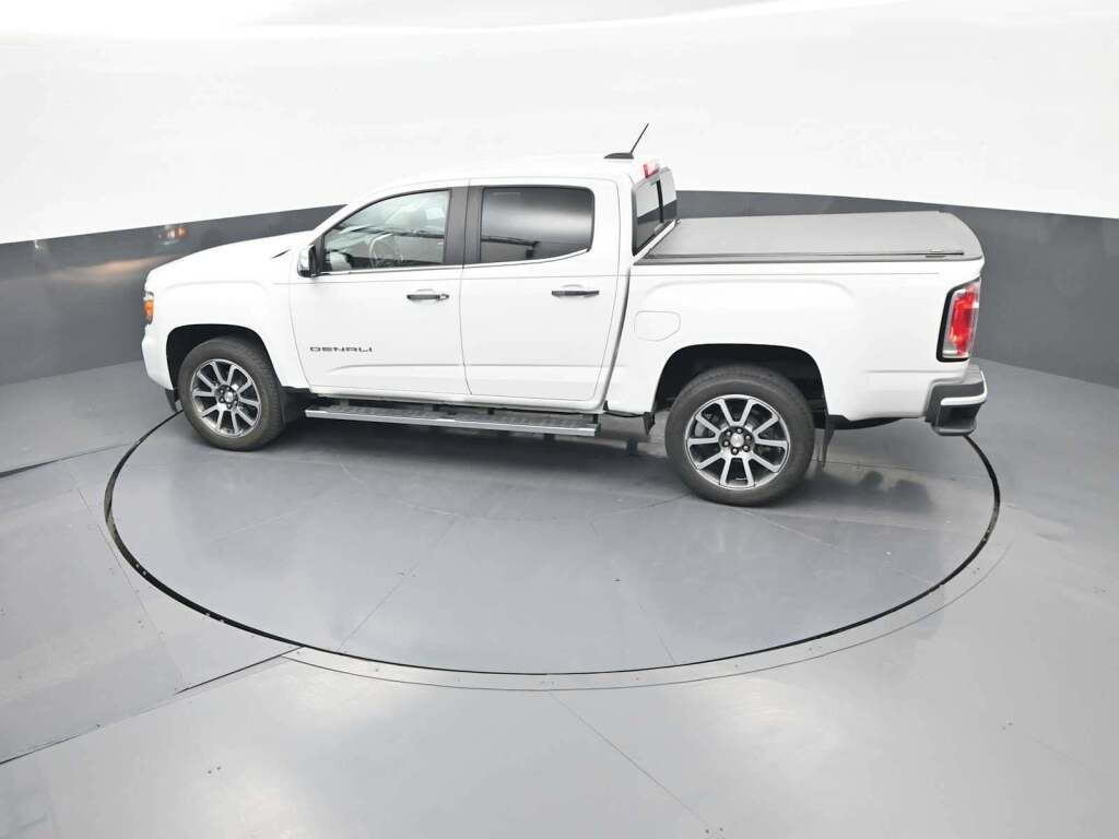 2021 GMC Canyon 4WD Crew Cab Short Box Denali