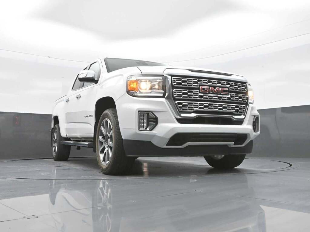 2021 GMC Canyon 4WD Crew Cab Short Box Denali