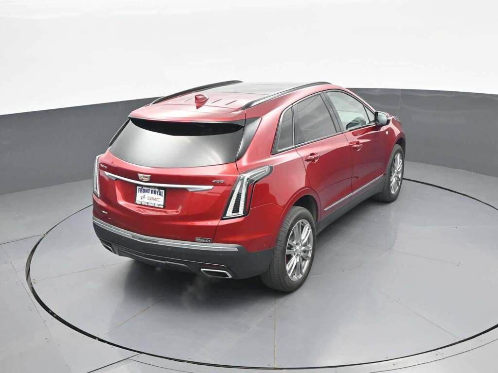 2024 Cadillac XT5 AWD Sport
