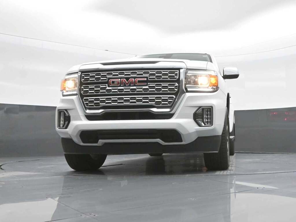 2021 GMC Canyon 4WD Crew Cab Short Box Denali