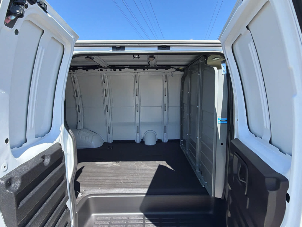 2025 GMC Savana Cargo RWD 2500 Regular Wheelbase Work Van