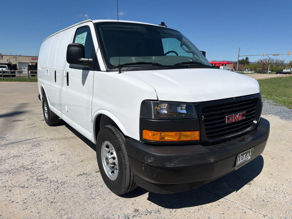 2025 GMC Savana Cargo RWD 2500 Regular Wheelbase Work Van