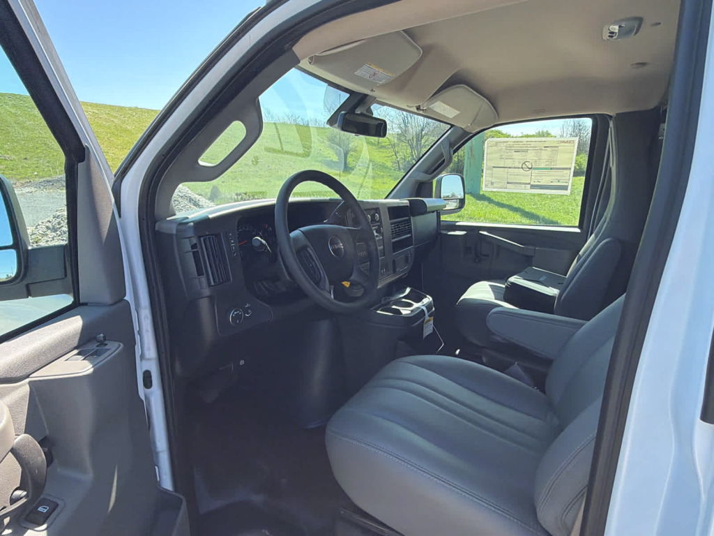 2025 GMC Savana Cargo RWD 2500 Regular Wheelbase Work Van