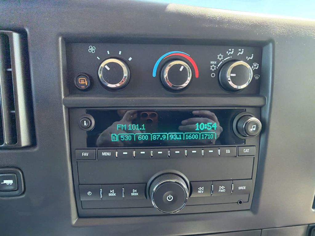 2025 GMC Savana Cargo RWD 2500 Regular Wheelbase Work Van