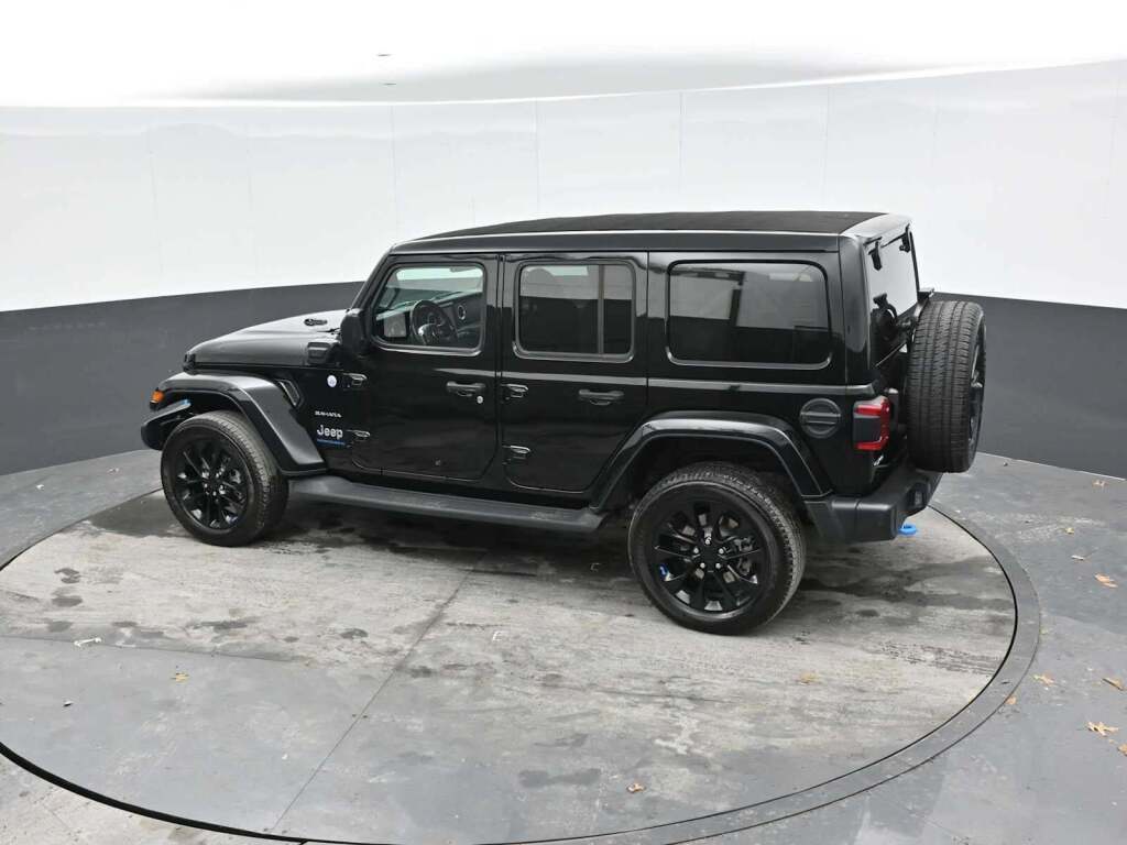 2023 Jeep Wrangler 4xe Sahara 4x4