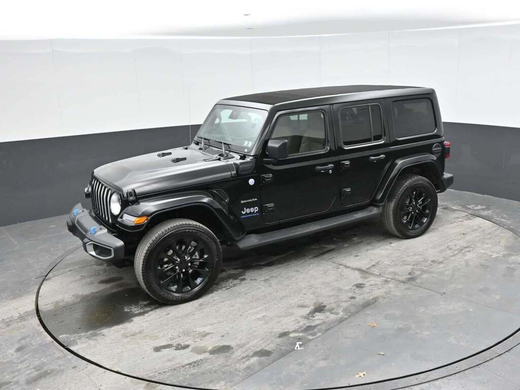 2023 Jeep Wrangler 4xe Sahara 4x4