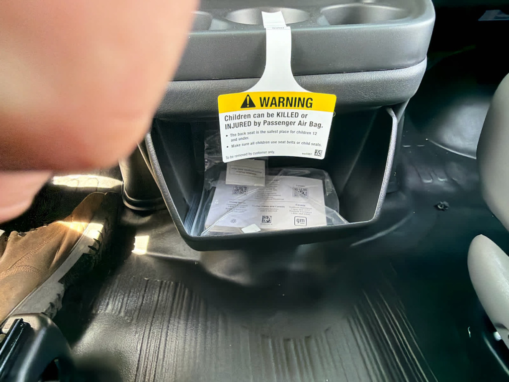 2025 GMC Savana Cargo RWD 2500 Regular Wheelbase Work Van