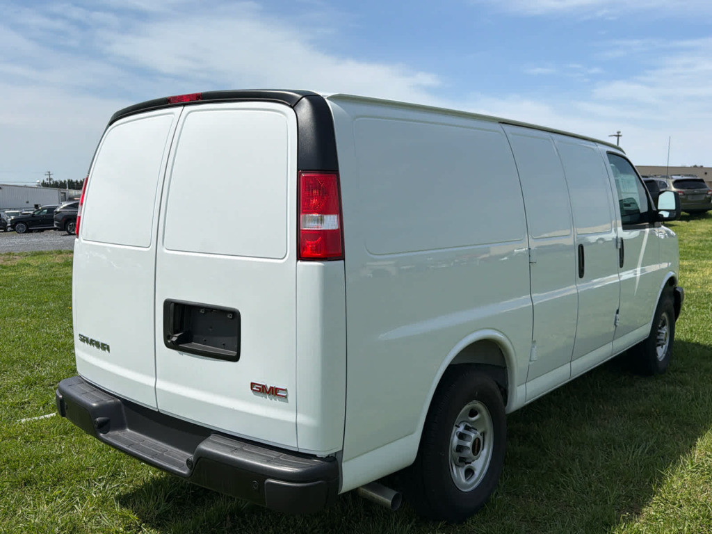 2025 GMC Savana Cargo RWD 2500 Regular Wheelbase Work Van