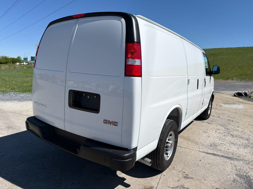2025 GMC Savana Cargo RWD 2500 Regular Wheelbase Work Van
