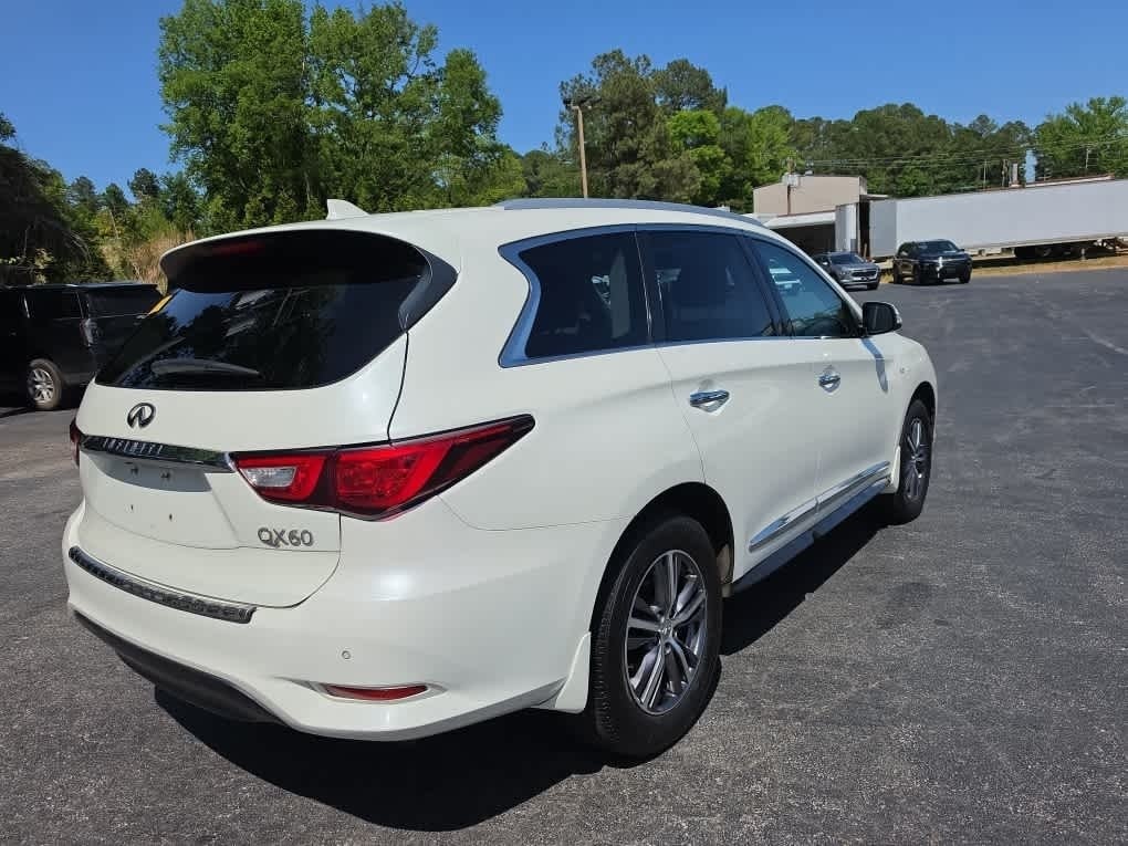 2017 INFINITI QX60 
