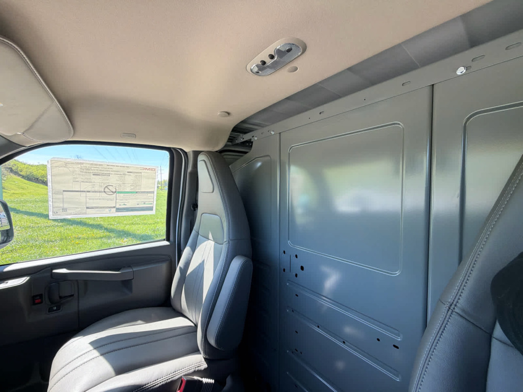 2025 GMC Savana Cargo RWD 2500 Regular Wheelbase Work Van