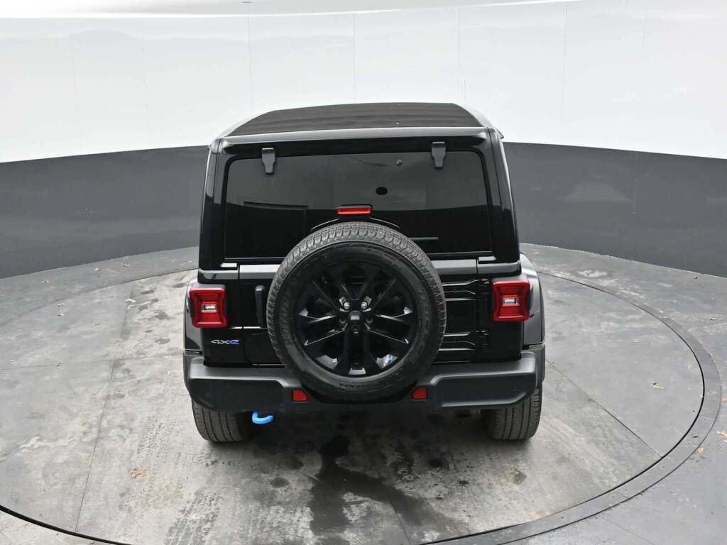2023 Jeep Wrangler 4xe Sahara 4x4