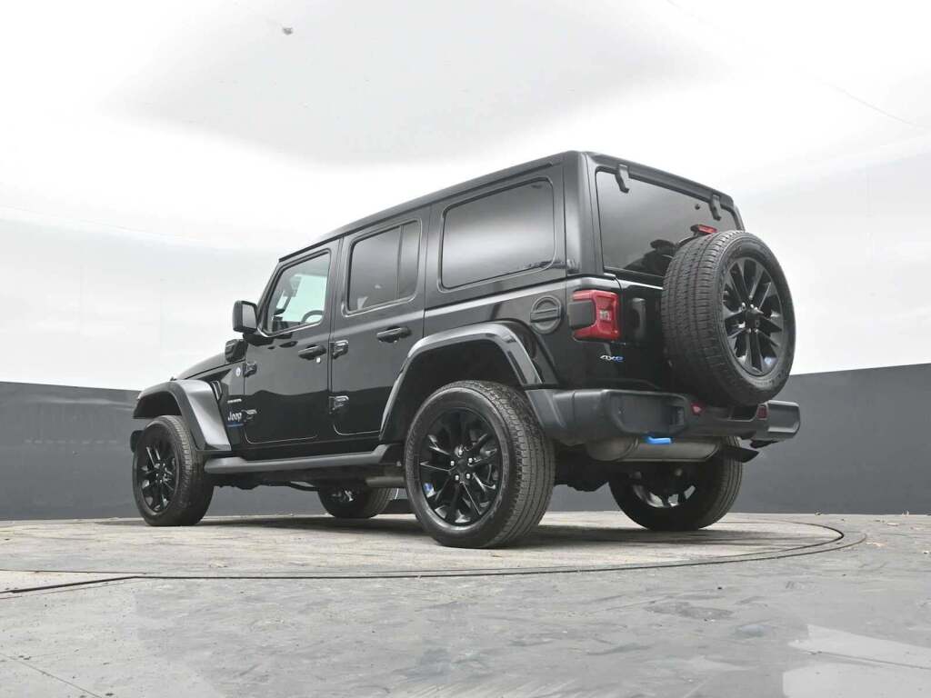 2023 Jeep Wrangler 4xe Sahara 4x4