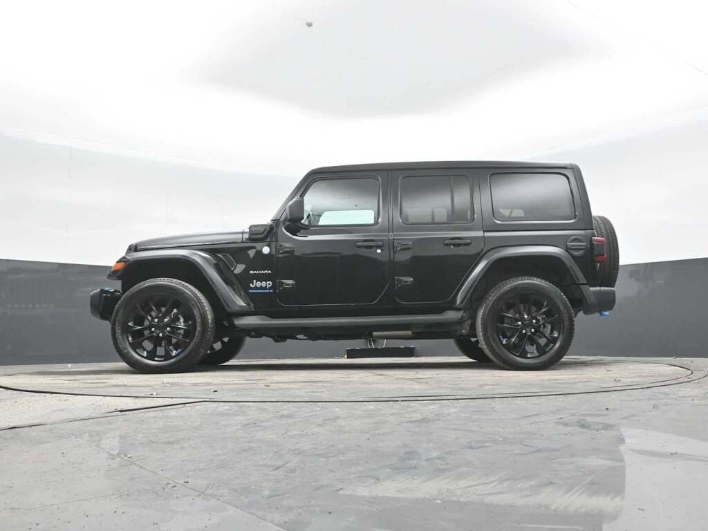 2023 Jeep Wrangler 4xe Sahara 4x4