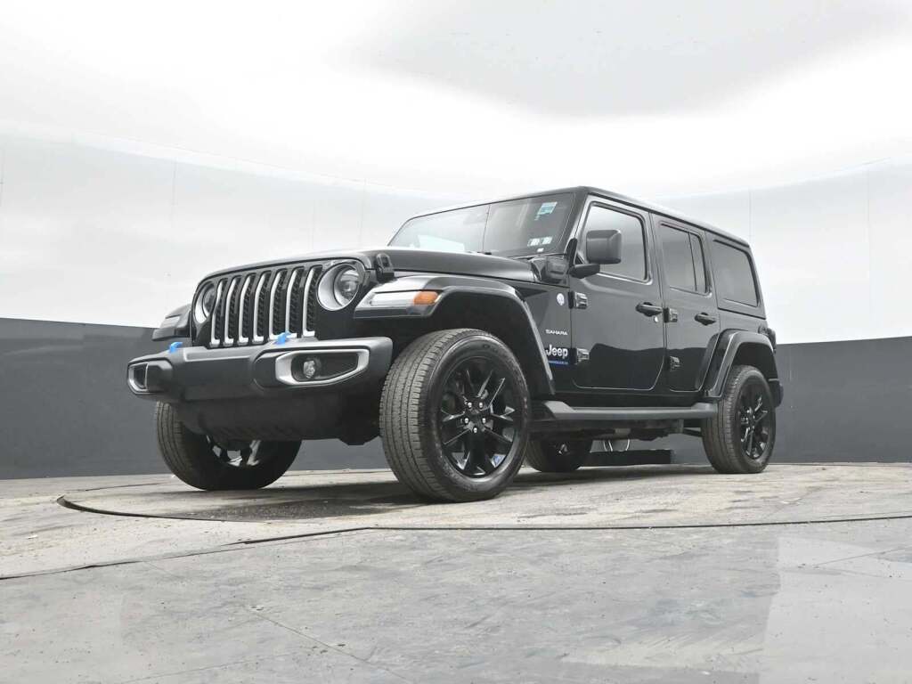 2023 Jeep Wrangler 4xe Sahara 4x4