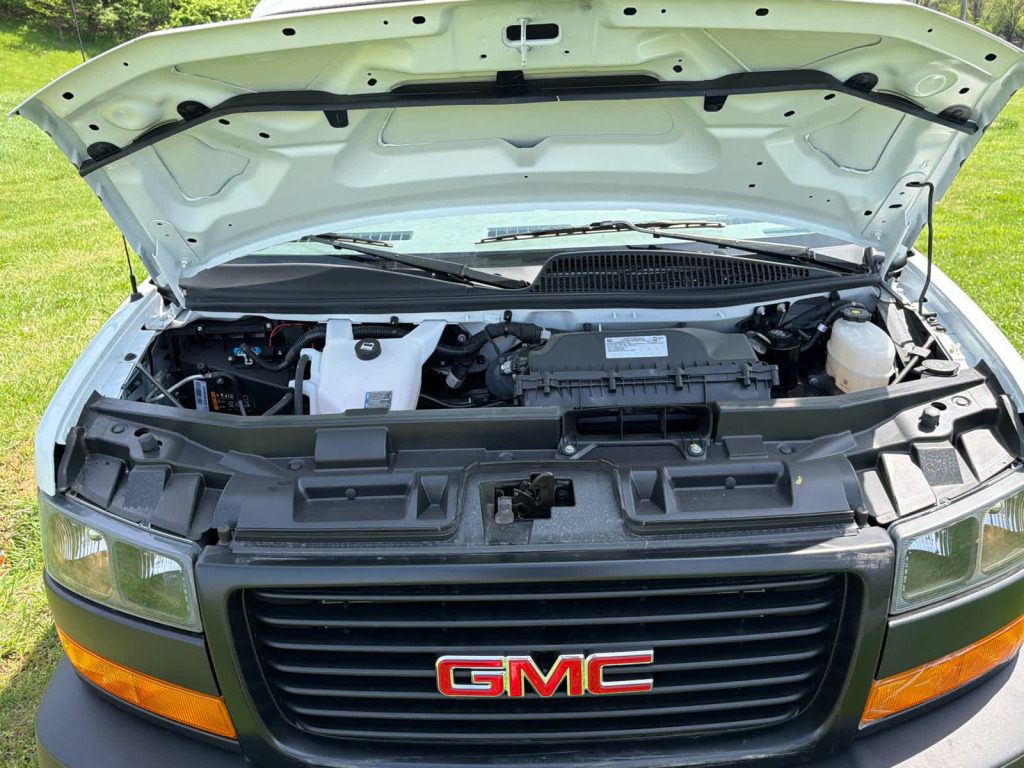 2025 GMC Savana Cargo RWD 2500 Regular Wheelbase Work Van