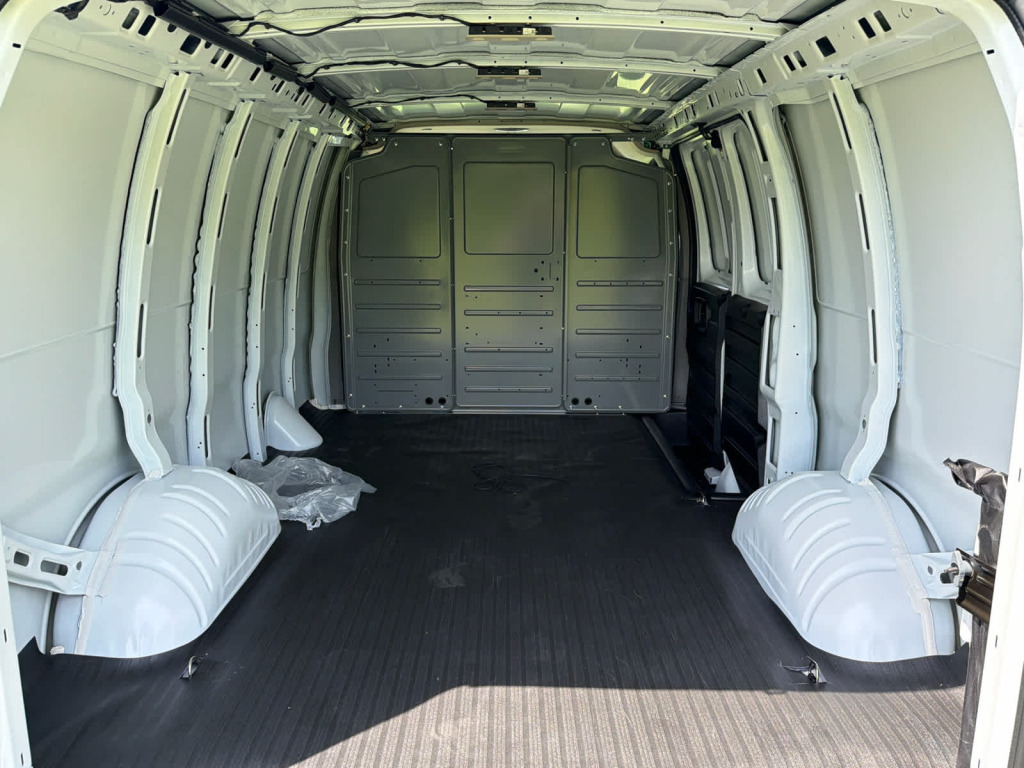 2025 GMC Savana Cargo RWD 2500 Regular Wheelbase Work Van