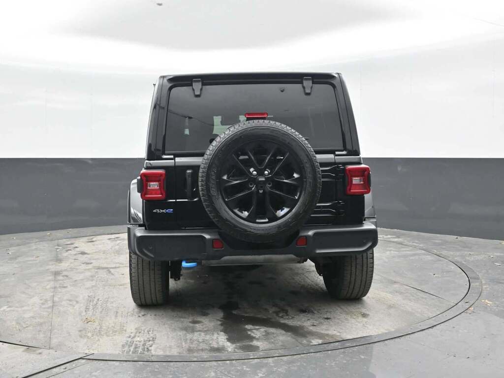 2023 Jeep Wrangler 4xe Sahara 4x4