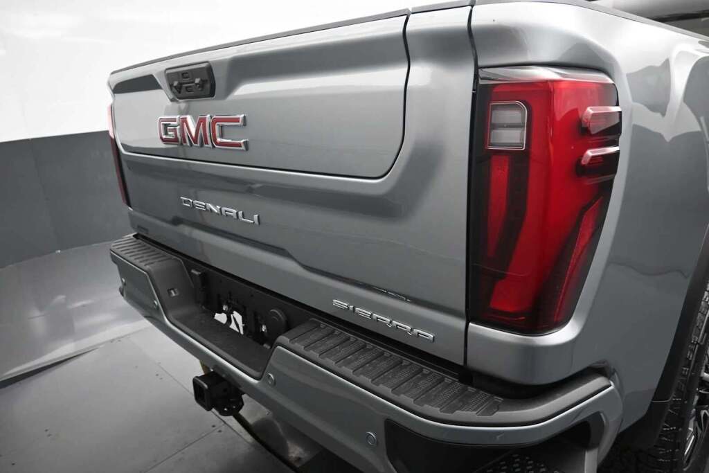 2026 GMC Sierra 2500HD Denali
