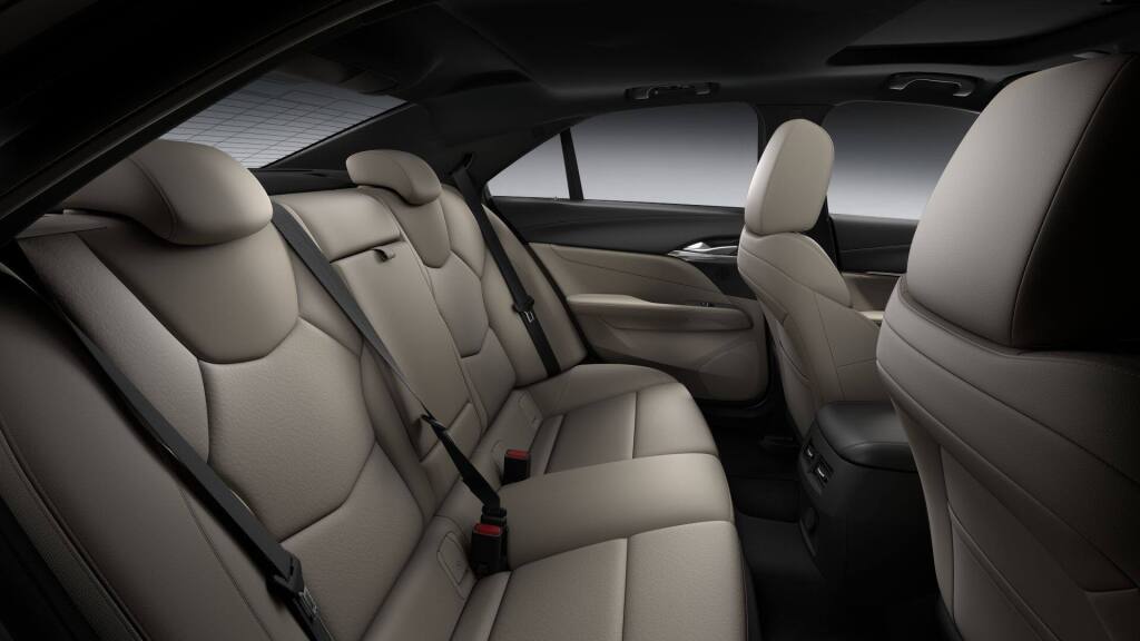 2025 Cadillac CT4 Premium Luxury RWD