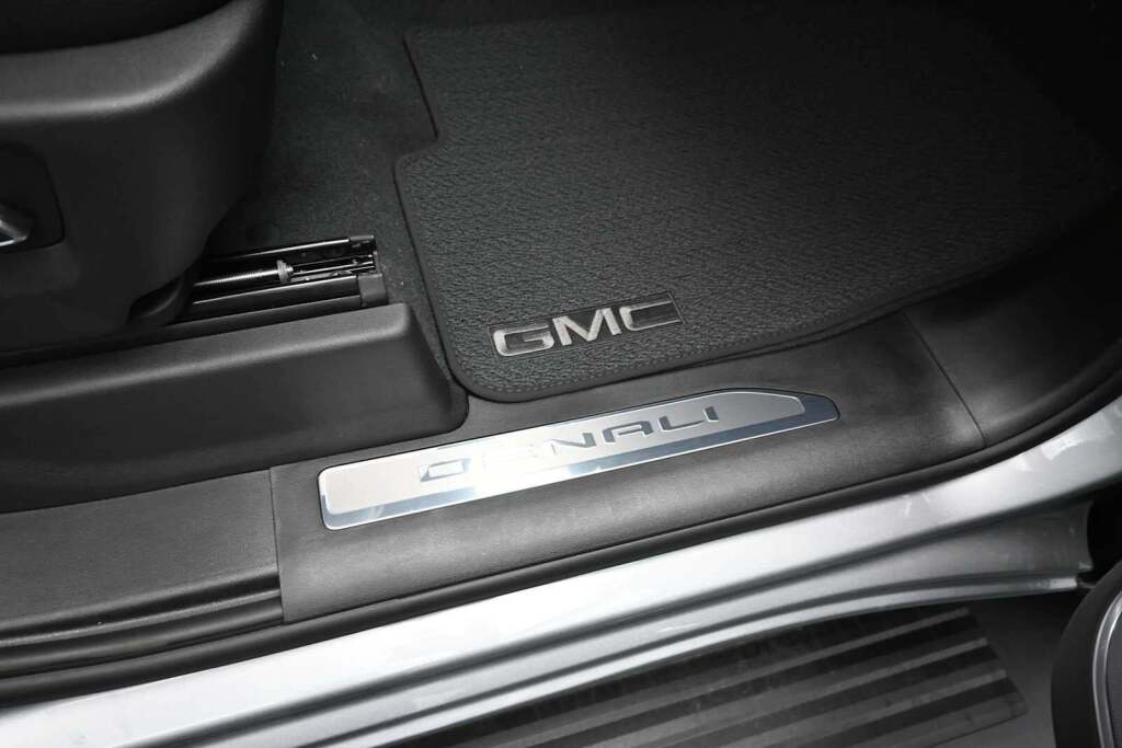 2026 GMC Sierra 2500HD Denali