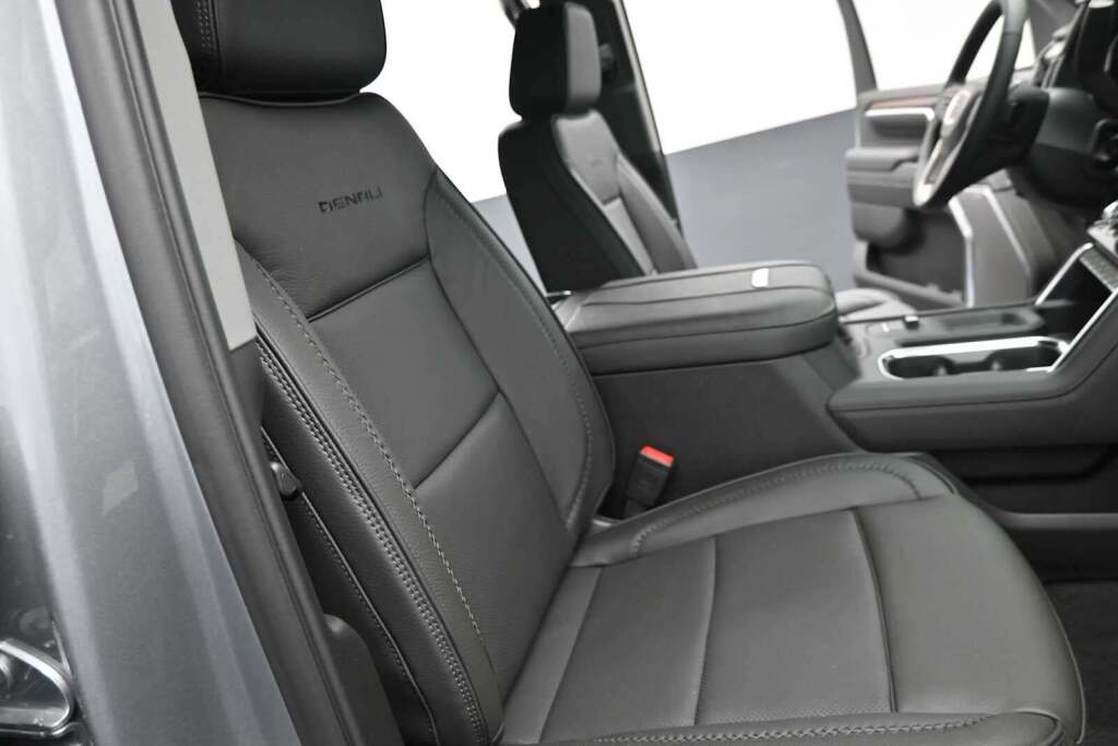 2026 GMC Sierra 2500HD Denali