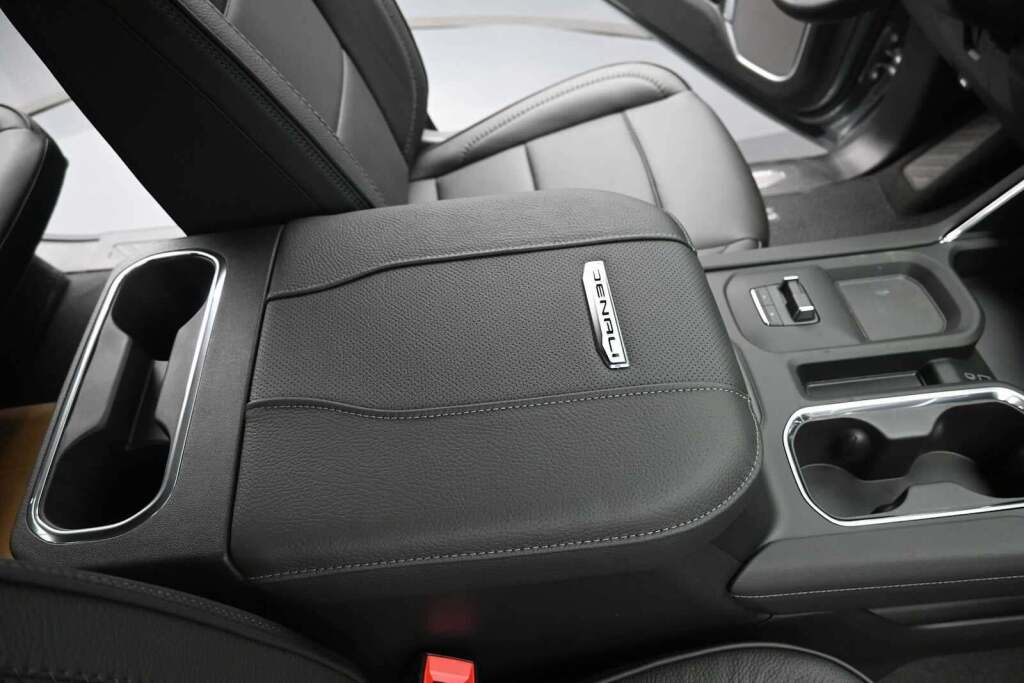 2026 GMC Sierra 2500HD Denali