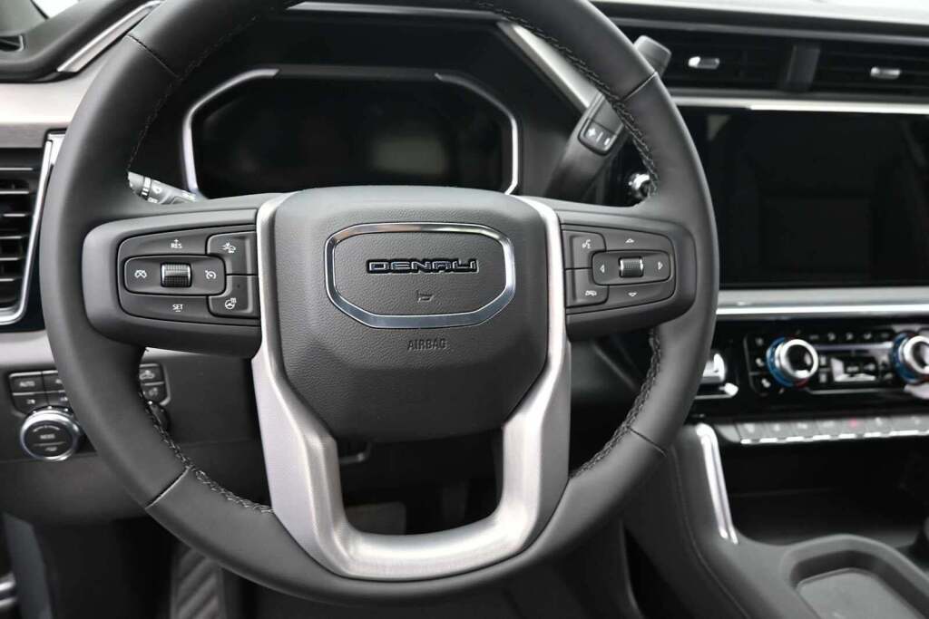 2026 GMC Sierra 2500HD Denali