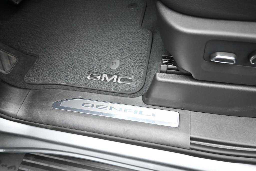 2026 GMC Sierra 2500HD Denali