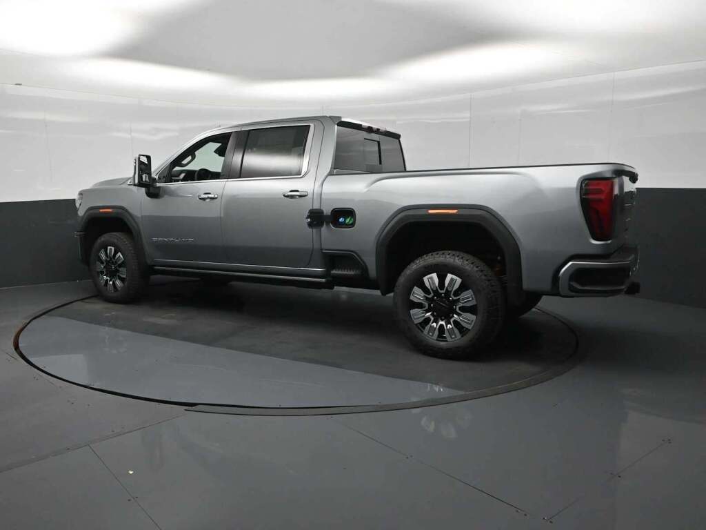 2026 GMC Sierra 2500HD Denali