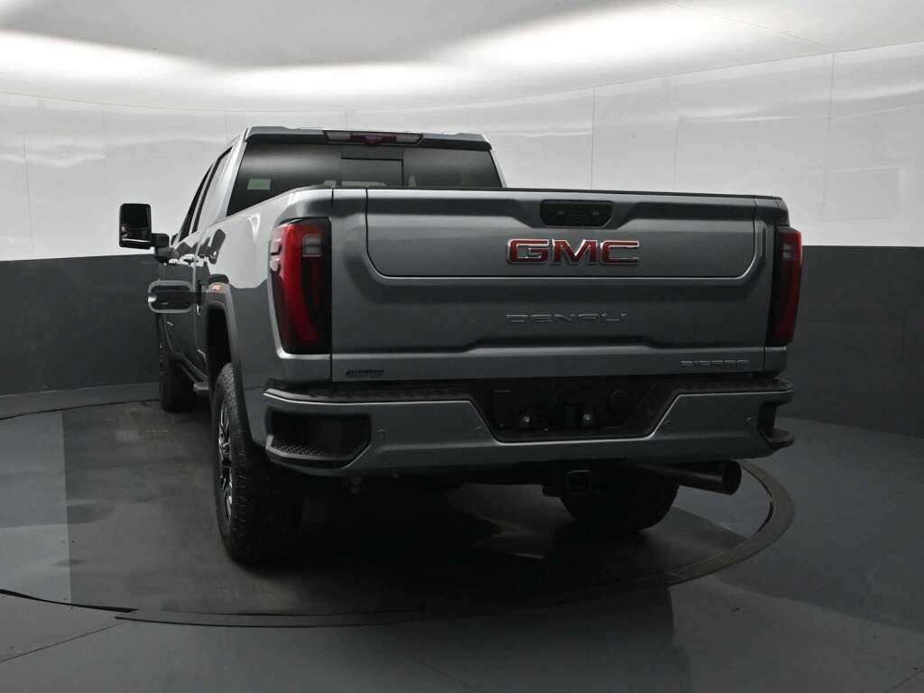 2026 GMC Sierra 2500HD Denali