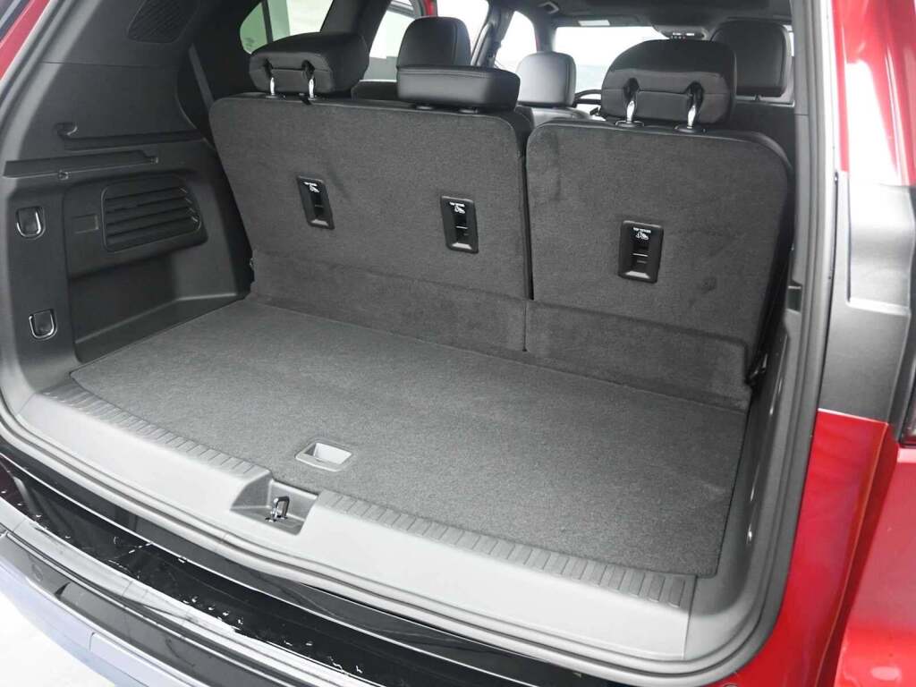 2026 GMC Acadia Denali AWD