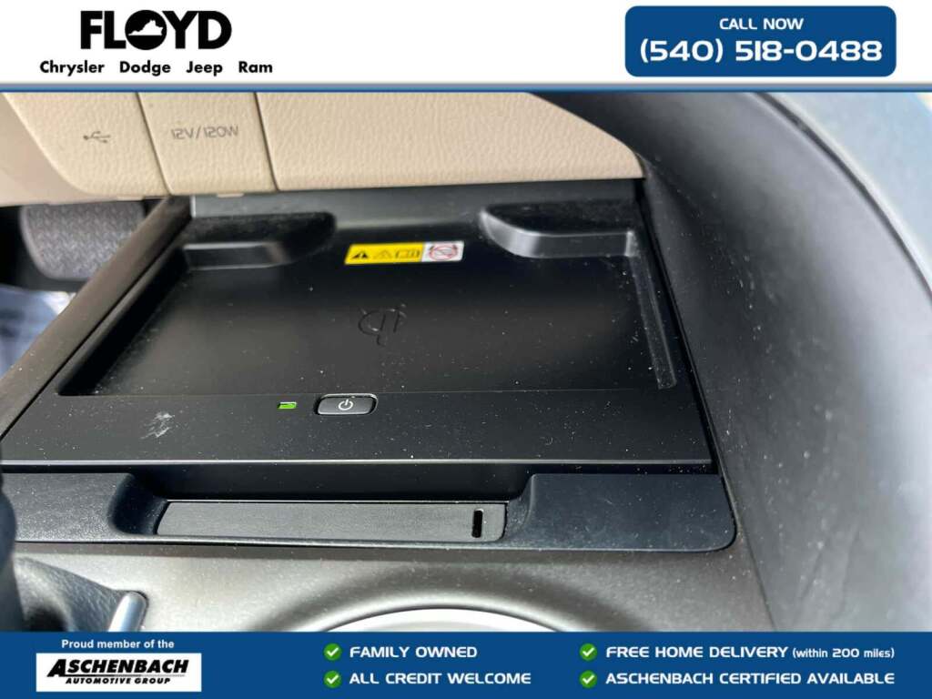 2024 Toyota Camry Hybrid XLE