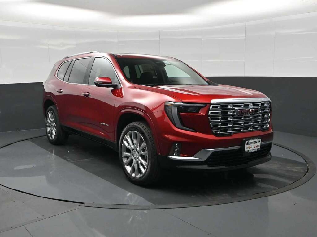 2026 GMC Acadia Denali AWD