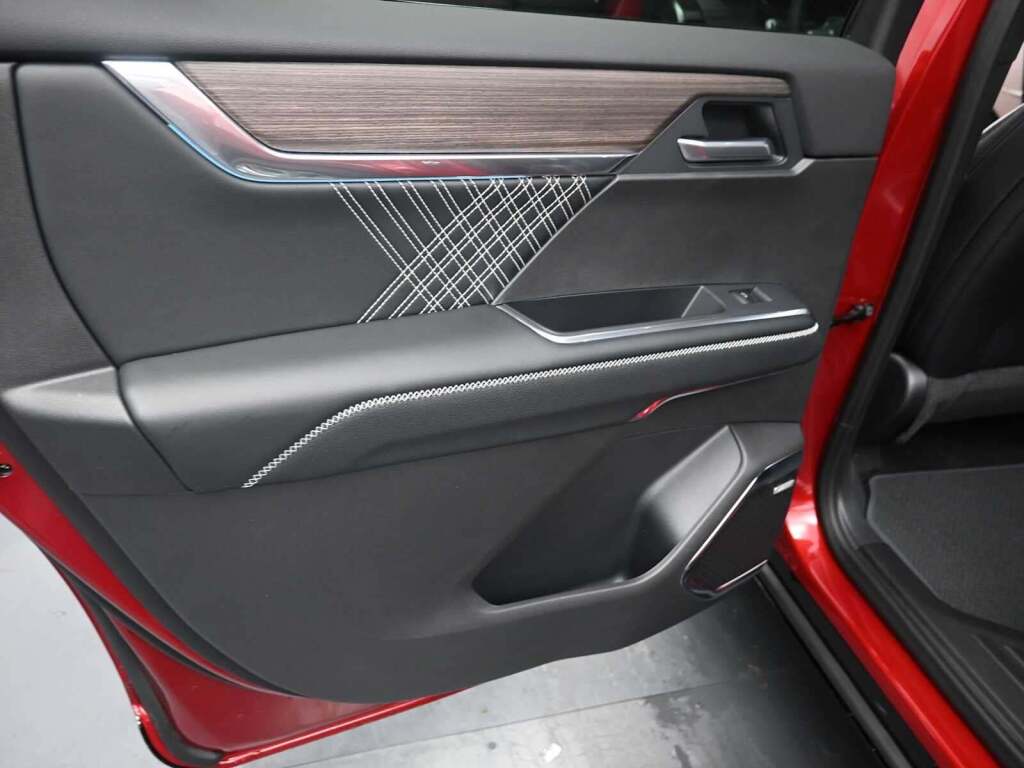 2026 GMC Acadia Denali AWD