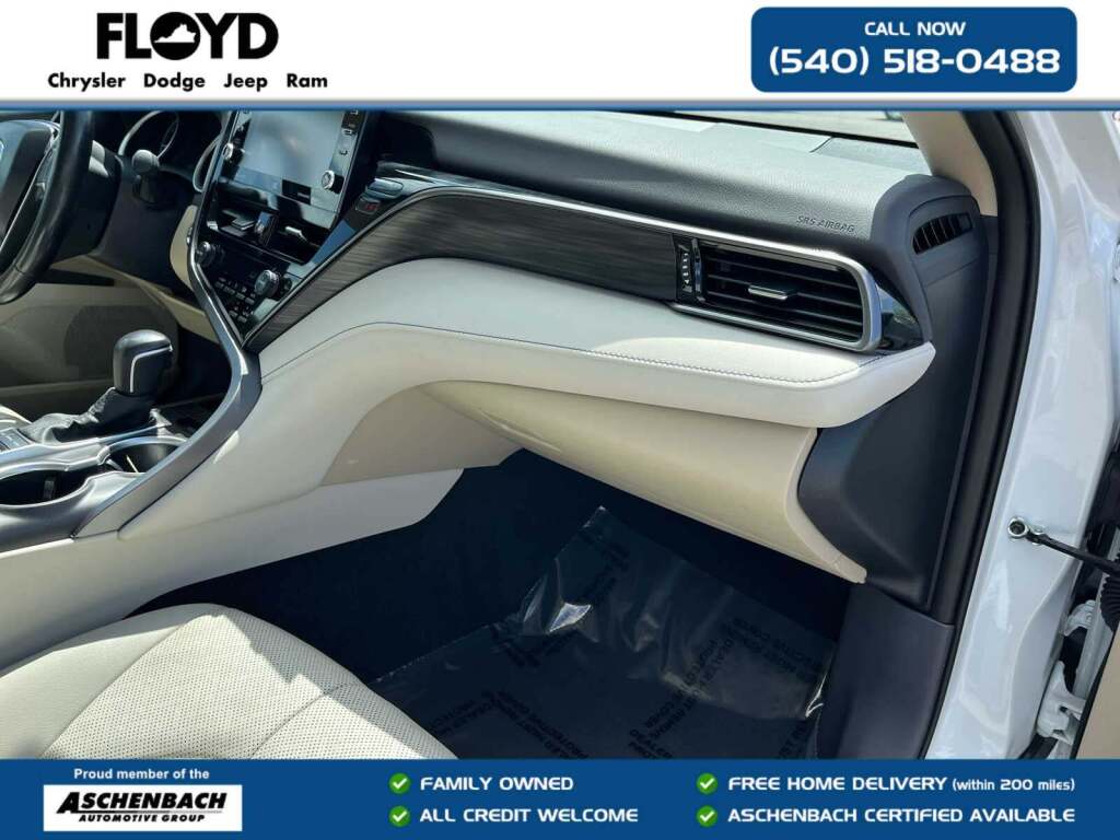 2024 Toyota Camry Hybrid XLE