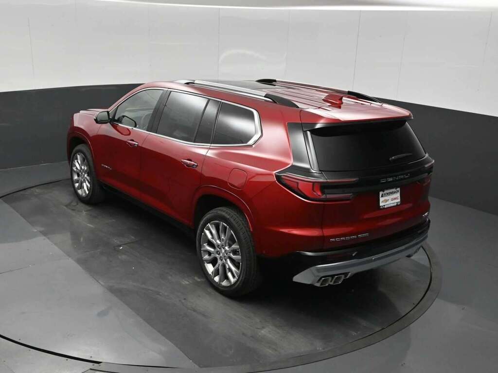 2026 GMC Acadia Denali AWD