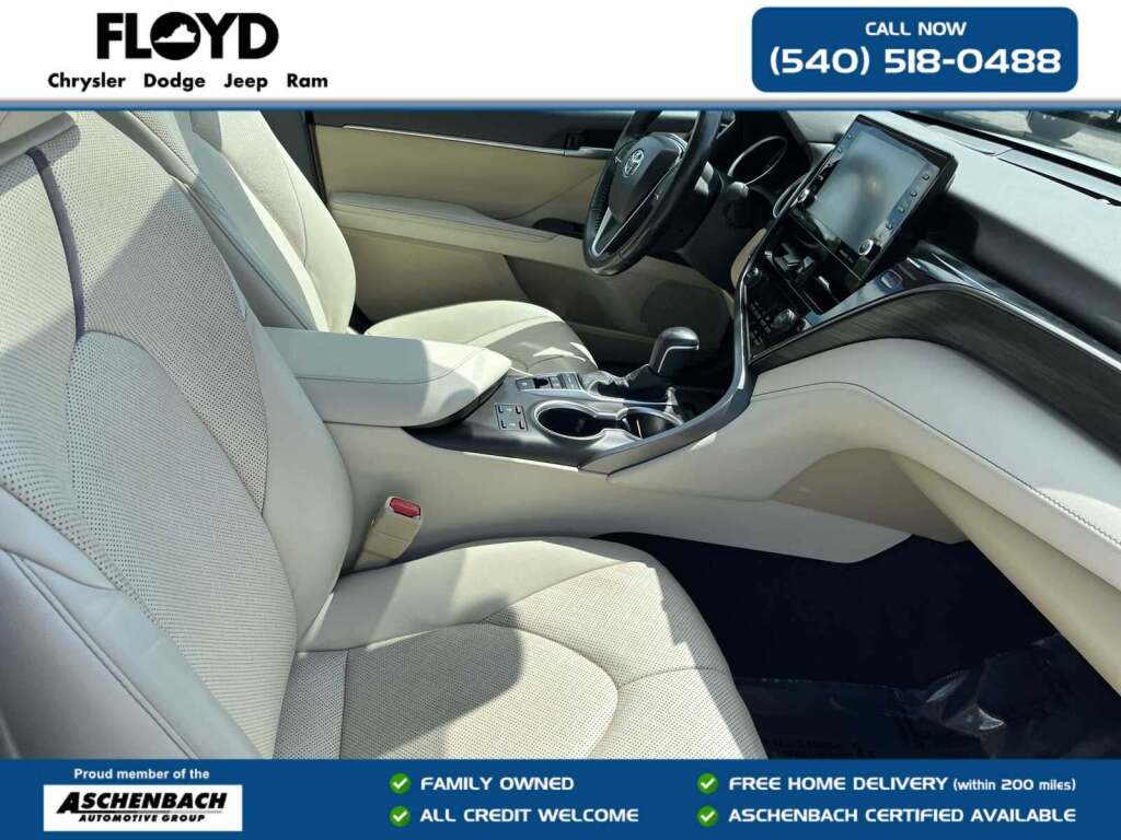 2024 Toyota Camry Hybrid XLE