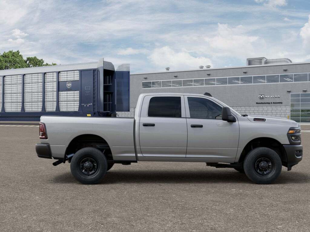 2026 Ram 2500 Tradesman Crew Cab 4x4 6'4" Box