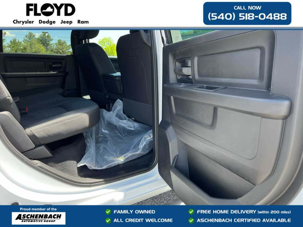 2026 Ram 3500 Tradesman Crew Cab 4x4 6'4" Box