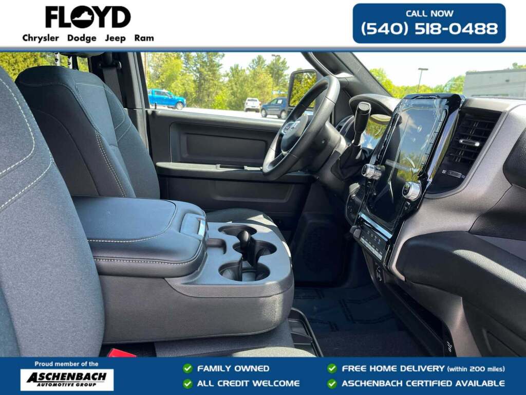 2026 Ram 3500 Tradesman Crew Cab 4x4 6'4" Box