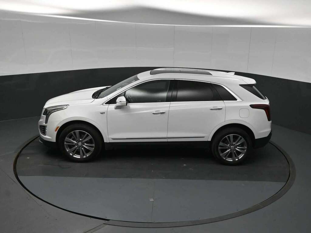2024 Cadillac XT5 FWD Premium Luxury