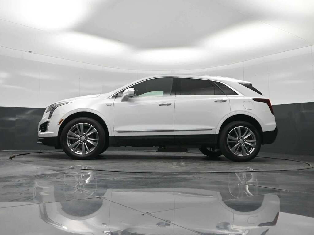 2024 Cadillac XT5 FWD Premium Luxury